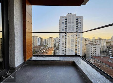 Kazaskerde Mimari Dekorlu Teraslı Sıfır Binada Satılık 3+1 Daire