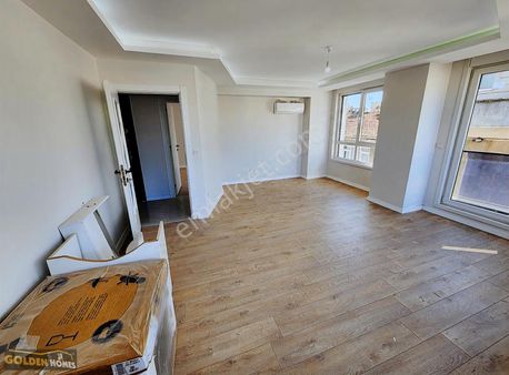 Golden Homes'tn Üsküdar Merkezde 3+1 Arakat Balkonlu Köşe Daire