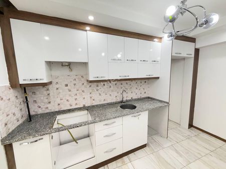 Ender Uysal Gayrimenkulden İlbade Mahallesin De 3+1 Satılık Daire.