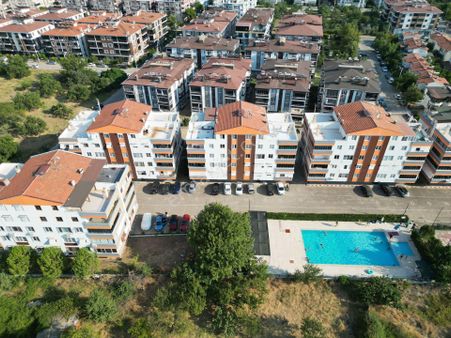 Tek Yetkili Yükselden Satılık Altınkumda Havuzlu Sitede Geniş Teraslı 4+1 Dubleks