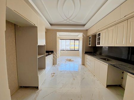 Ayalp Gayrimenkul'den Bölgenin En Geniş 4,5+1 İlanımızda