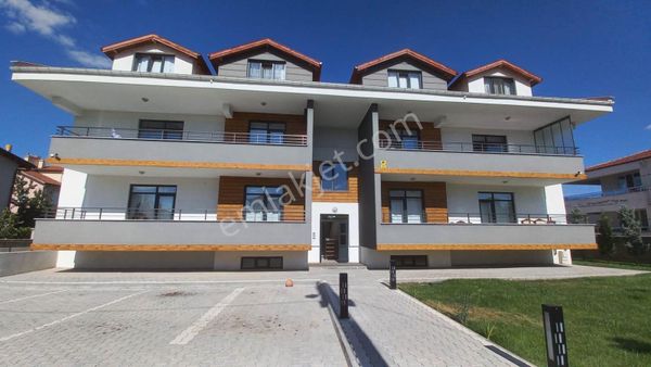 Aktel Gayrimenkulden Karaaslanda Komple Satılık Bina