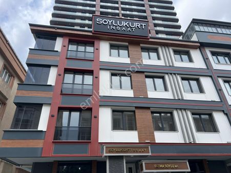 Pegaas'tan Metrobüse 5 Dk Satılık Sıfır 2+1 Bahçe Katı Daire