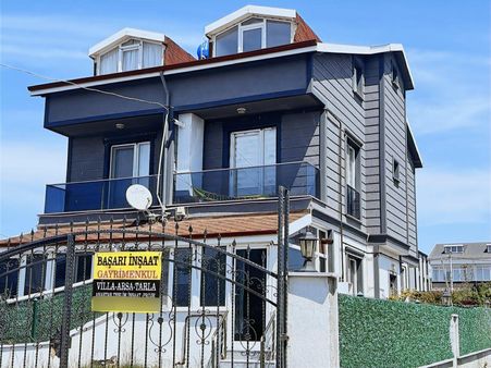 4+1 Eşyalı Geç Otur Geniş Yol Büyük Bahçe