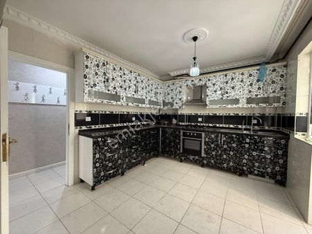 Kuşcağız Mahallesi'nde Genç Binada 5+1 Dubleks Daire!