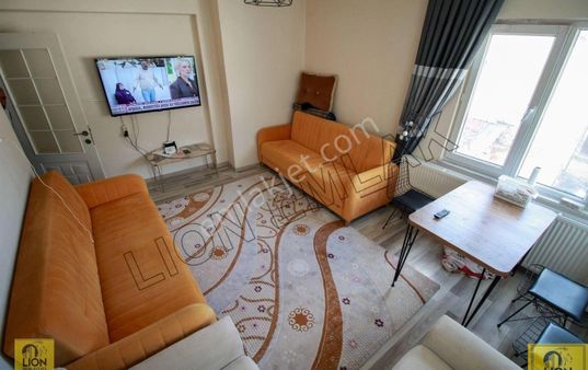 Erdek Ocaklarda Çarşı İçinde 2+1 Teraslı Full Tadilatlı Satılık Daire