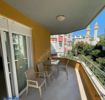 Alanya Oba Mah. Denize 350 M² Uzaklıkta 1+1 Eşyalı İkamete Uygun Kiralık Daire