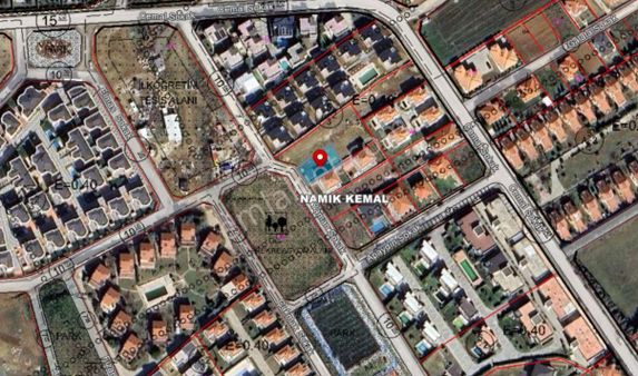 Delux'den Namık Kemal Mah'de Mükemmel Konumda Satılık Arsa