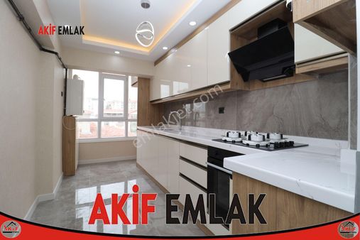 Akif'ten Etimesgut Süvari'de 3+1 Üstkat Ful+ful Yapılı Satılık Daire
