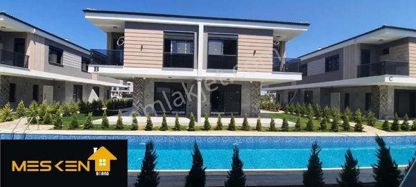Didim Efeler Mah'de Full Eşya Lüks Villa