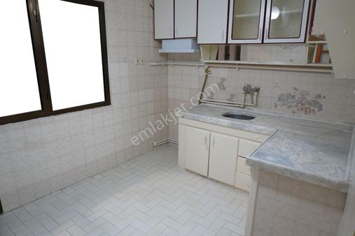 Ataşehirde Kiralık2+1 Doğalgaz Kombili+balkonlu Çiğli Serkan Dan