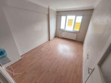 Şeref Emlak Ordu Cad Kiralık Daire 20,000 Tl