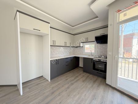 🟣 Güç Gayrimenkul'den Zeytinli'de Merkezi Konumda Sıfır Lüx Kaçmaz Satılık 2+1 Daire