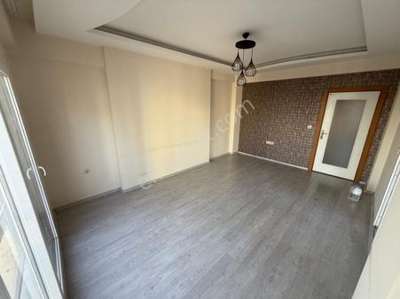 İz'den Bulvar Üzerinde Masrafsız 3+1 Daire