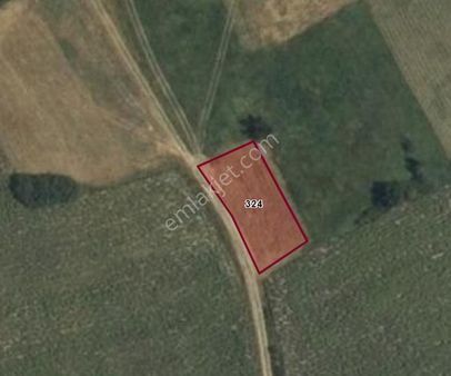 Kırklareli Pehlivanköy Akarcada 700 Metre Kare Satılık Tarla