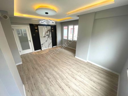 𝄞melodi'den Akçay'da Ön Cephe Arakat Ayrı Mutfaklı Güzelliği İle Baş Döndüren 2+1 Daire