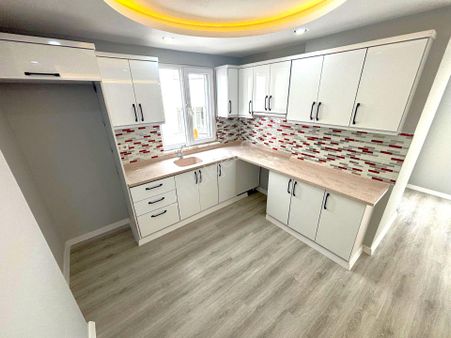 𝄞melodi'den Akçay'da Yenilenen Konseptiyle Ara Kat Çift Balkonlu Satılık Deluxe 2+1 Daire