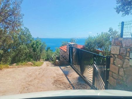 Çanakkale Ayvacık Assos Denizine Açilan Pencere 836 M2 Alan İçerisinde Taş Ev