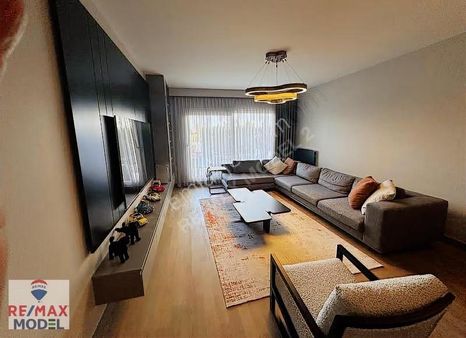 Remax Model'den Sinpaş'ta 3,5+1 Lüks Satılık Bahçe Katı