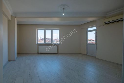 Bahçelievler Cumhuriyet Mahallesinde 4+2 Satılık Dubleks Daire