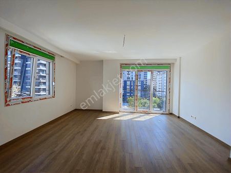 Turyap'tan Erenköy'de Marmaray'a 5dk Mesafede Sıfır 3+1 Daire