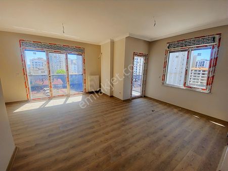 Turyap'tan Şenesenevler'de Ön Cephe Sıfır Geniş 2+1