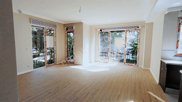 Turyap'tan Suadiye Marmaraya Çok Yakın Balkonlu 2+1