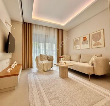 Çaybaşı Caddesi'nde Sıfır 1+1 Sıfır Eşyalı Suıt Daire