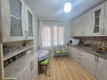 ▀▄tek Yetkili Artı Emlak'tan Edremit'te Satılık 2+1 Giriş Kat Daire▀▄