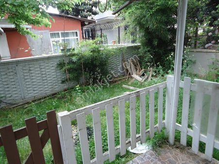 Bahcelievlerde Mustakil Bahceli Villa