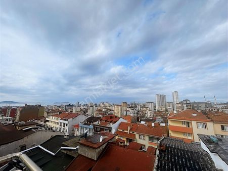 Maltepe Zümrütevler'de Tertemiz Kiralık Dubleks 3+1 Daire