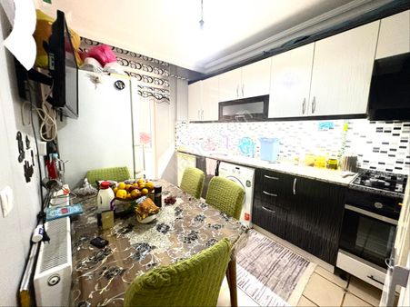 Kuzzeyaka Mah. Tramvay Yanı Doğalgazlı 2+1 Ara Kat