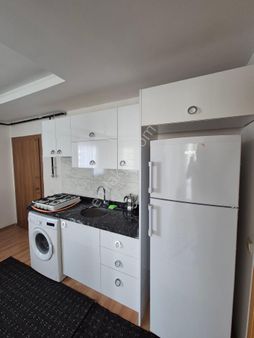 Gültepe'de 1+1 Full Eşyalı Cadde Üzeri Balkonlu Kiralık Daire