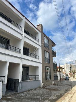 Harika Lokasyonda Acil 1+1 Satılık Daireler