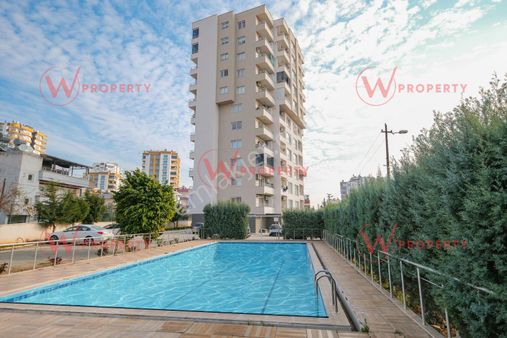 W Property'den 34.cadde'de Havuzlu Deniz Manzaralı Eşyalı 1+1