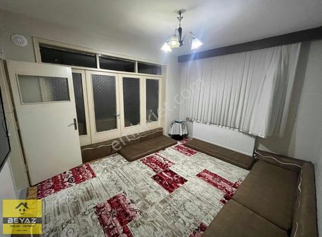 Karatay Nakipoglu Mahallesi 4 Katlı Binanın 2. Katı Arakat Daire