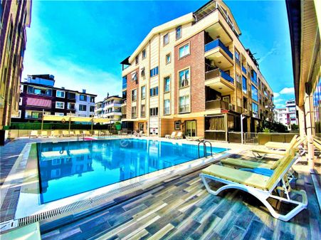 🛑🛑aktif'ten Akçay'da Satılık Full Eşyalı Lüx Havuzlu Otoparklı Arakat 2+1daire