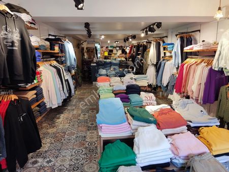 K.yaka Nergiz Çarşı Üzerinde 170 M2 Yatırım İçin Cazip Dükkan