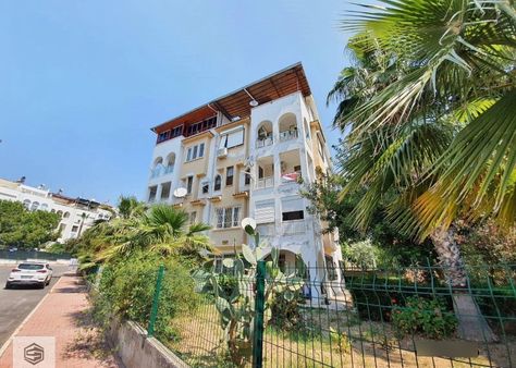 Lara Örnekköy'de Plajlara Yakın 2+1 Mobilyalı Daire