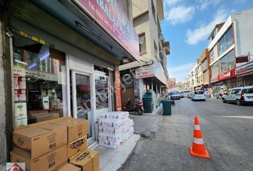 Görgün'den Kocavezir Karacaoğlan Cad. 60m2 Satılık Köşe Dükkan