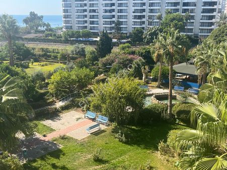 View'den Tecede Denize Sıfır Geniş 2+1 Kiralık Daire