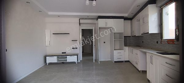 Atalar'da Üç Cephedi Açık Çınar'a Yürüme Mesafesinde 2+1 Daireler