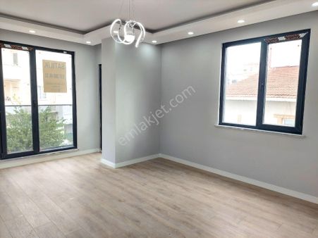 Satılık 2+1 90m2 Arakat Asansörlü Darıca Sırasöğütler Mah Marmaraya Cok Yakın