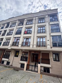 Küçükçekmece Yeşilova'da 1. Kat, Metrobüse 3 Dakika 2+1 Kiralık