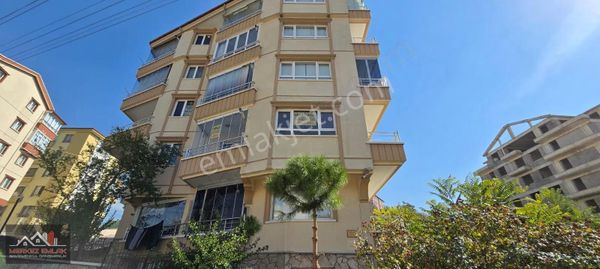 Merkez Emlak 4+1 Kat 2 Ön Cephe İçi Yapılı Geniş Kullanış 140m2