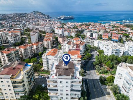 Ege Mahallesinde Merkezi Konumda, Eşyalı 3+1 Kiralık Daire