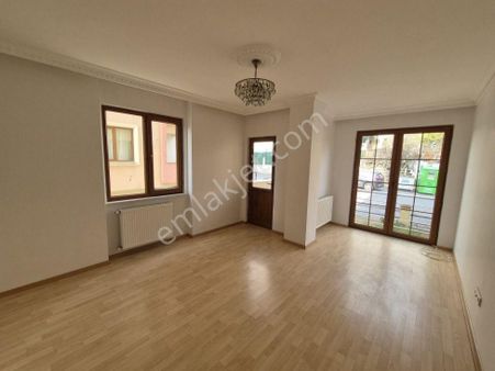 Esinti'den İnönü Mah.'de 19 Mayıs Cd. Yakını, Hemen Oturuma Hazır 3+1 Daire