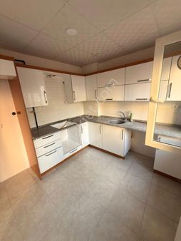 ⸻ Aydın / Nazilli – Aydoğdu Mahallesi Kiralık 2+1 Masrafsız, Kombili, Doğalgazlı Daire