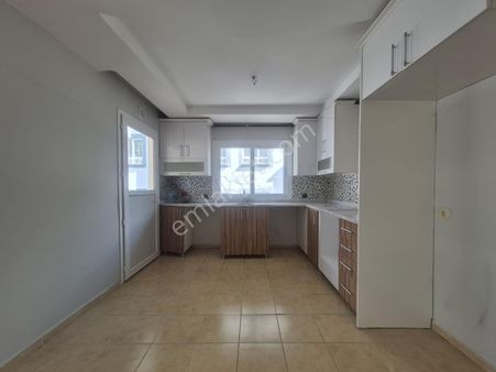 Huzurevleri Semt Pazarı Civarı 3+1+çb+d.gazlı Daire