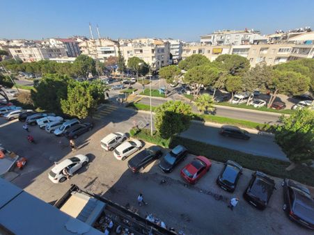 Didim İş Bankası Karşısında Tam Merkezde Asansörlü 3 Oda Kiralık Ofis